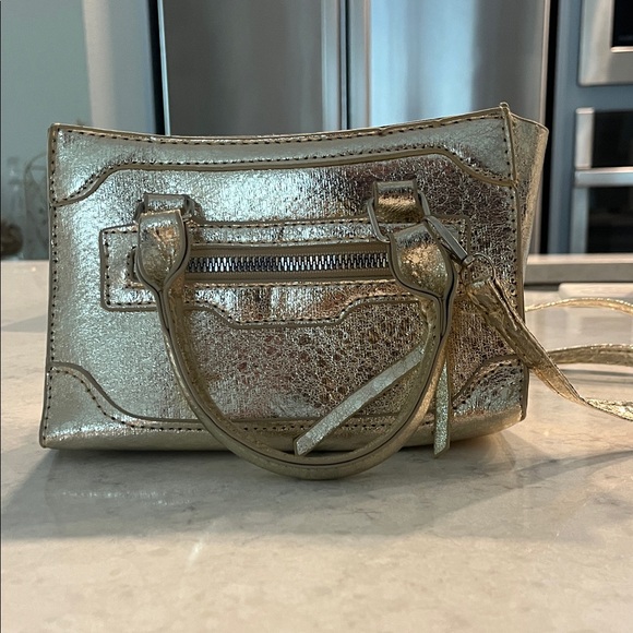 Handbags - Gold Metallic Women's Handbag